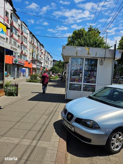 Spațiu comercial, de 6.25 mp, în Central