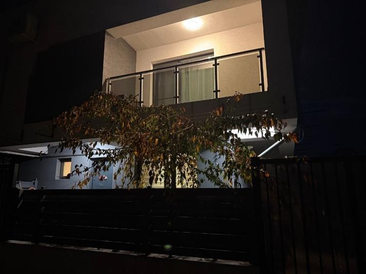 Duplex cu 4 camere cu Teren 210 Mp în Berceni
