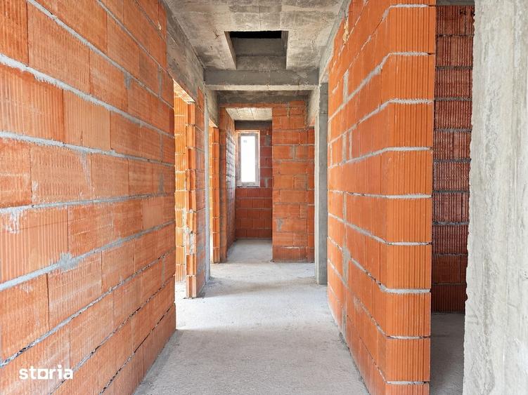 Casă cu 4 camere decomandat cu Teren 572 Mp în Paleu