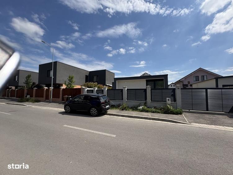 Casă cu 3 camere în Central