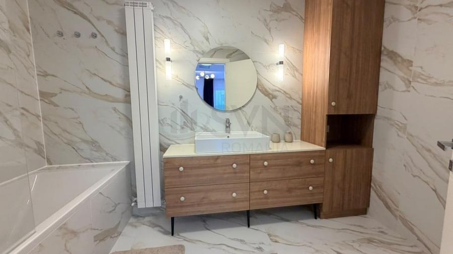 Apartament cu 3 camere decomandat în Băneasa