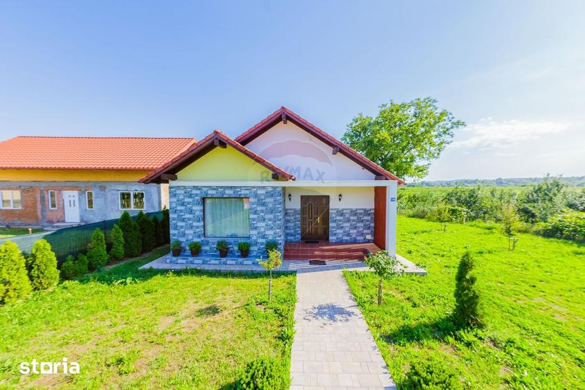 Casă cu 3 camere cu Teren 1732 Mp în Tăuții-Măgherăuș