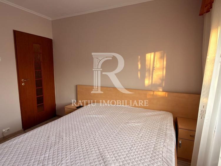 Apartament cu 2 camere semidecomandat, mobilat în Decebal