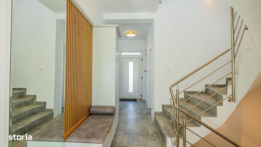 Casă cu 4 camere cu Teren 484 Mp în Cisnădioara