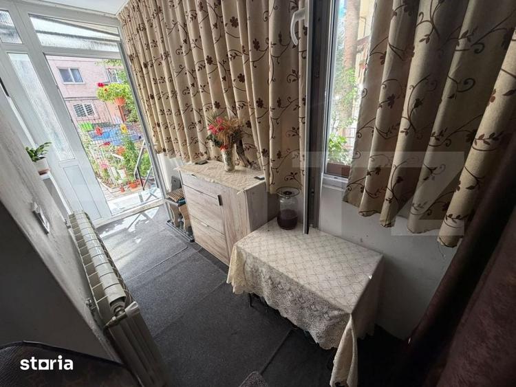 Apartament cu 3 camere decomandat în Cetate
