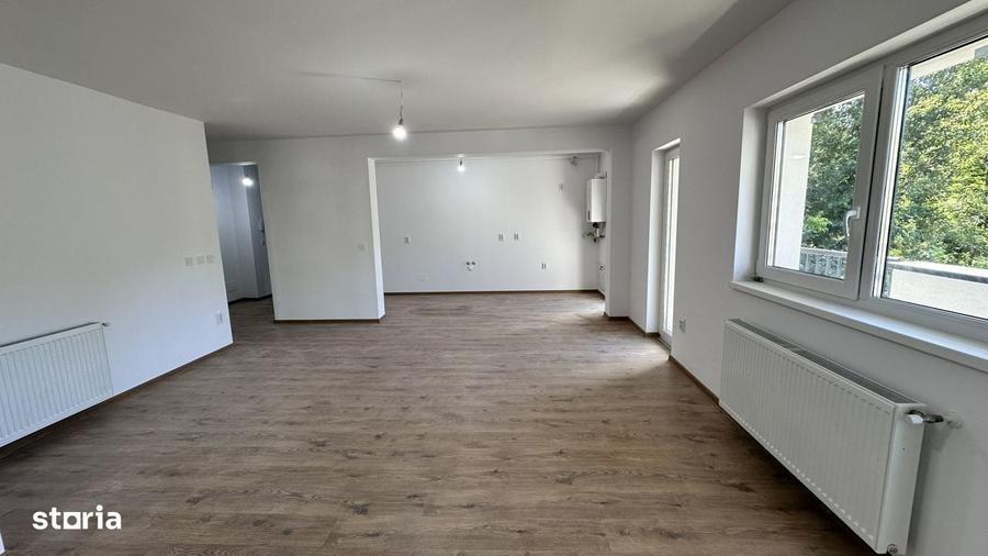 Apartament cu 4 camere decomandat în Șelimbăr