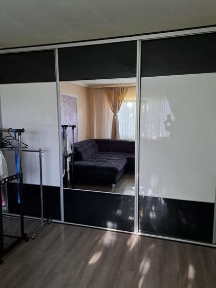 Apartament cu 4 camere decomandat în Năvodari