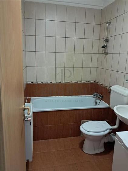 BUZIASULUI - AP. 1 CAMERA - mobilat, utilat, decomandat + centrala proprie - 6