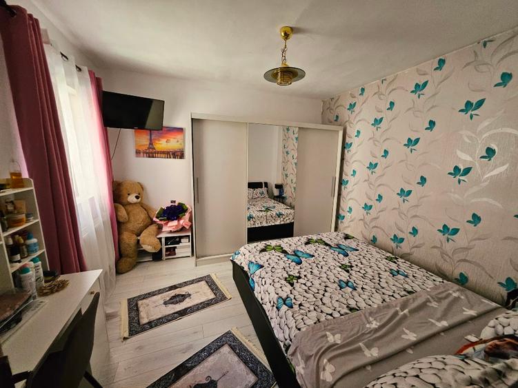 Casă individuală cu 3 camere cu Teren 100 Mp în Capitol