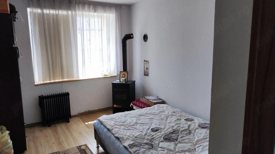 Casă cu Teren 1000 Mp în Central