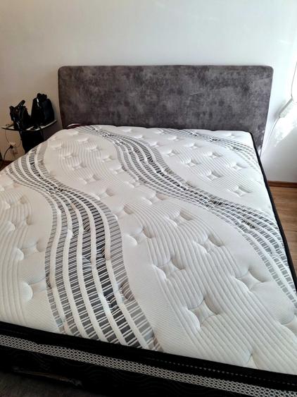 Apartament cu 2 camere semidecomandat în Gorjului