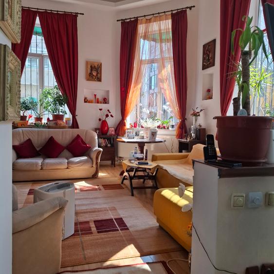 Apartament cu 2 camere nedecomandat în Central — fotografia 1