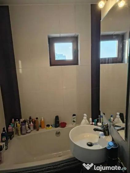 Apartament cu 2 camere decomandat, mobilat în Vest