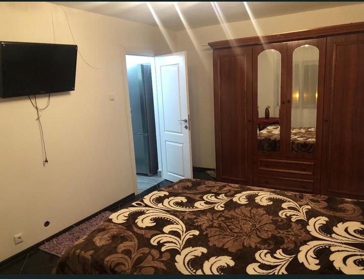 Garsonieră decomandată în Central