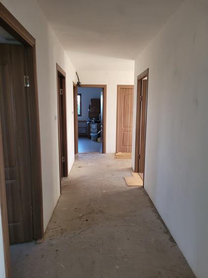 Casă cu 3 camere cu Teren 400 Mp în Vest