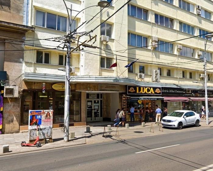 Spațiu comercial, de 47 mp, în P-ța Universității