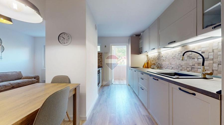 Apartament cu 3 camere decomandat, mobilat în Răcădău