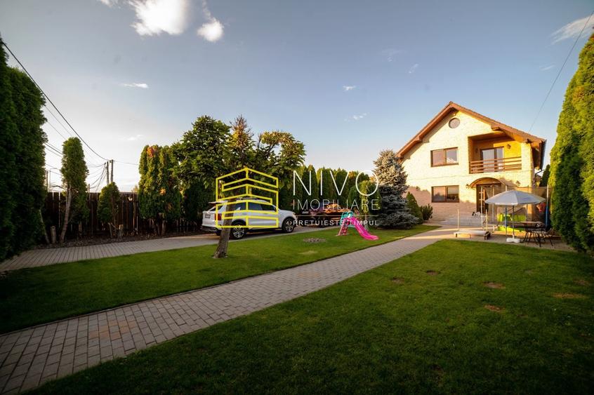Casă individuală cu 4 camere cu Canalizare în Corunca