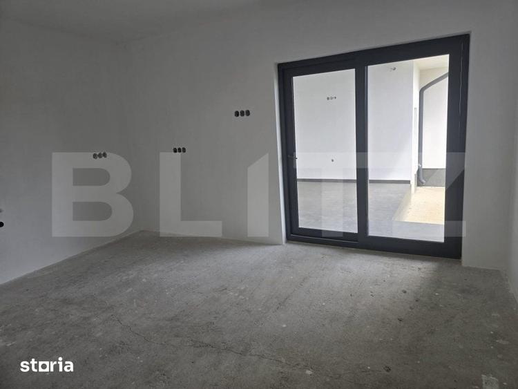 Casă cu 2 camere cu Teren 780 Mp în Lazuri