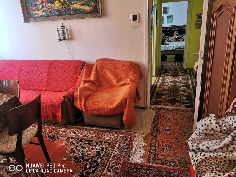 Apartament cu 3 camere decomandat în Cantemir