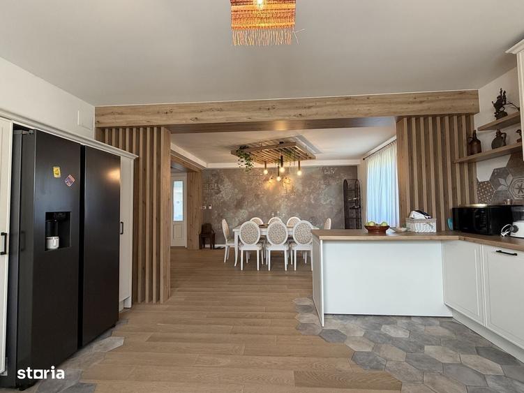 Casă cu 4 camere în Florești