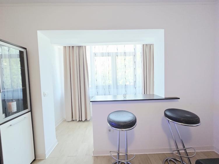Apartament cu 2 camere decomandat în Mazepa 2