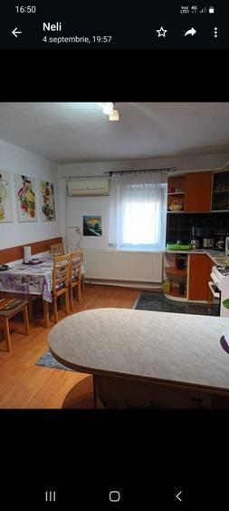 Apartament cu 2 camere decomandat în Rontău