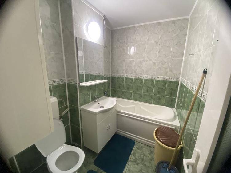 Inchiriez apartament 2 camere - 4