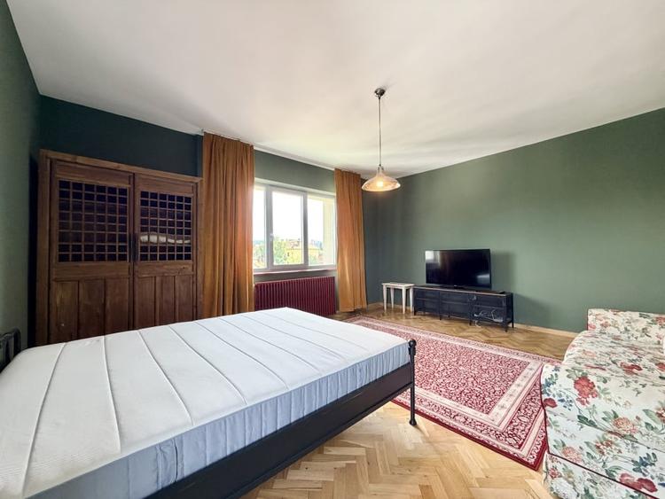 Inchiriere Apartament 3 camere, 117 mp, strada Paris, zona centrala - 14