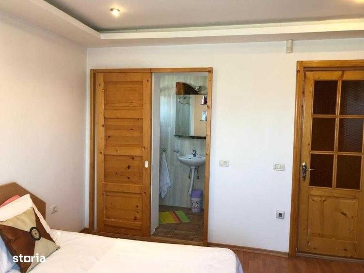 Casă cu 3 camere în Central