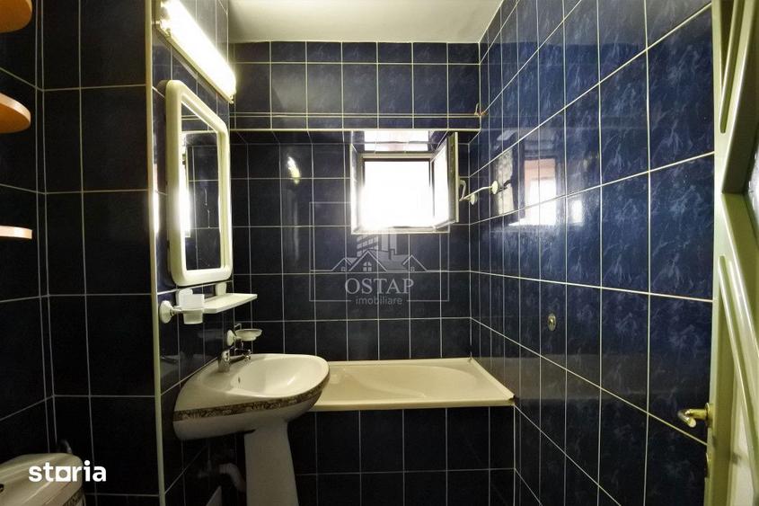 Apartament cu 3 camere decomandat, mobilat în Cornișa