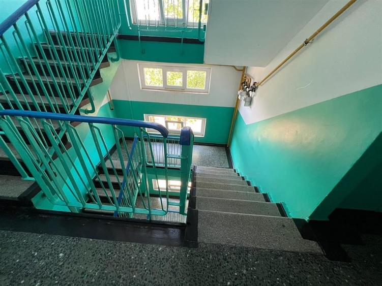 Apartament cu 2 camere semidecomandat în Podu Roș