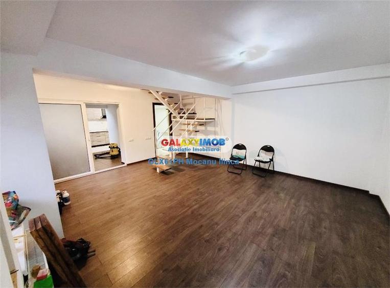 Casă cu 4 camere cu Teren 240 Mp în Malu Roșu