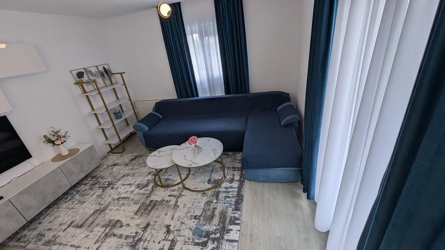 Apartament cu 3 camere decomandat în Morarilor