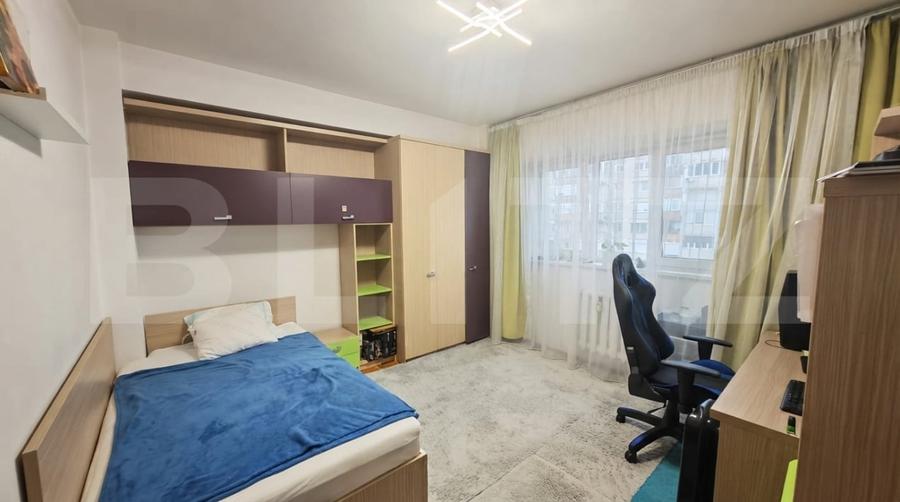Apartament cu 3 camere decomandat, mobilat în Nufărul