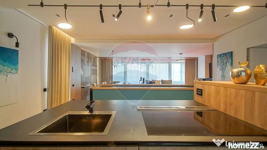 Apartament cu 3 camere decomandat în Drumul Poienii