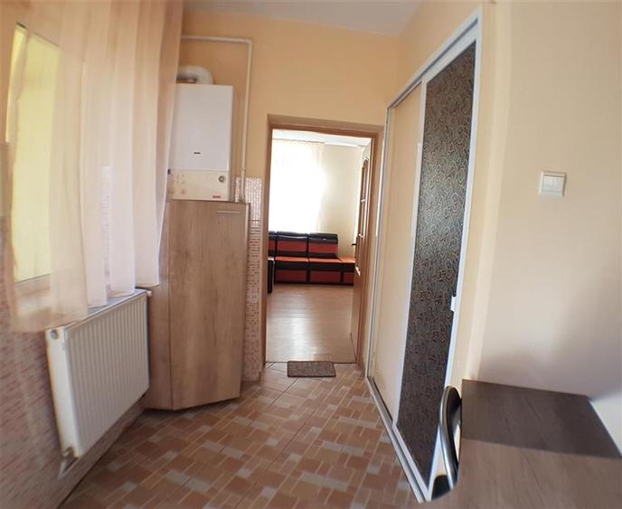 Casă individuală cu 2 camere cu Canalizare în Centrul Istoric