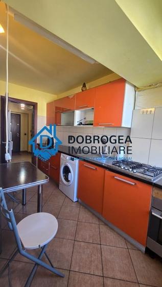 Apartament cu 2 camere decomandat în E3
