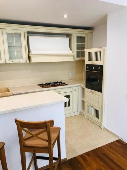 Apartament cu 2 camere semidecomandat, mobilat în Pipera