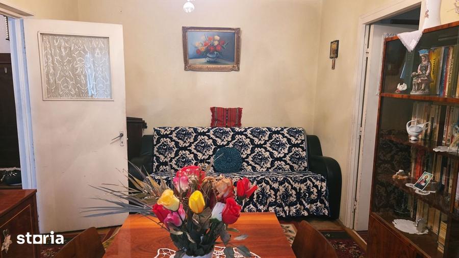 Apartament cu 2 camere decomandat în Micro 40