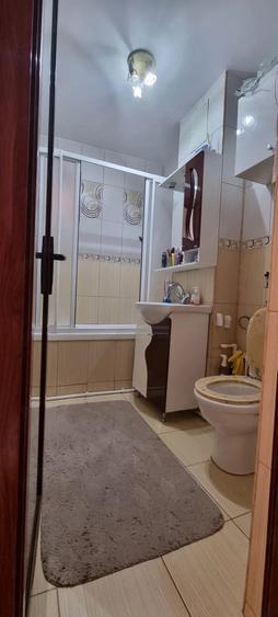 Apartament cu 2 camere decomandat în Micro 20