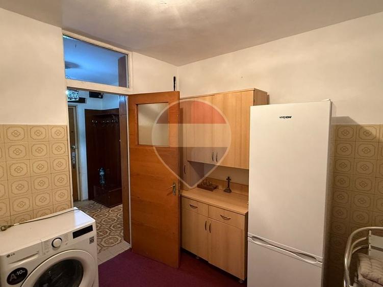 Apartament cu 2 camere semidecomandat, mobilat în Moșilor