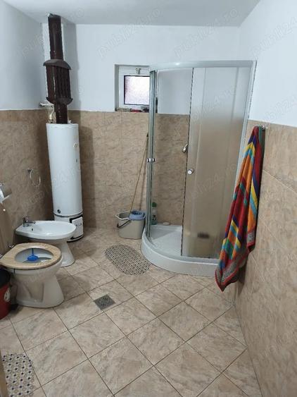 Casă cu 3 camere cu Teren 1270 Mp în Cezieni