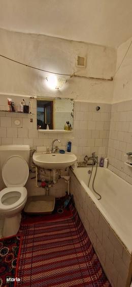 Apartament cu 3 camere decomandat în Tătărași