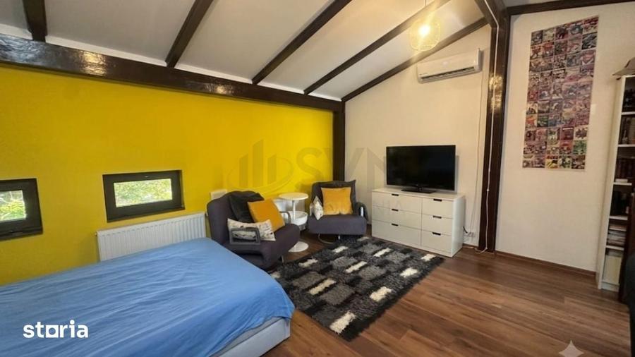 Casă cu 5 camere cu Teren 185 Mp în Vatra Luminoasă