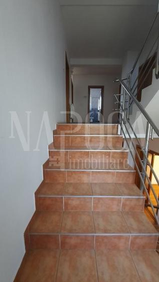 Casă individuală cu 7 camere cu Canalizare în Gruia