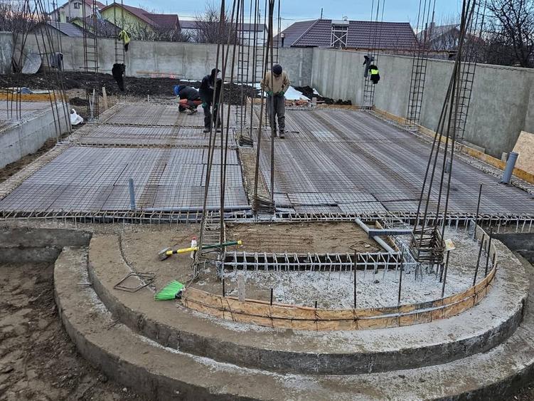 Casă cu 4 camere în Poșta