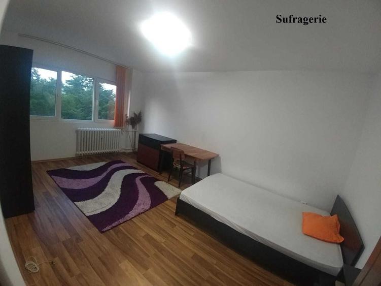 Apartament cu 3 camere decomandat în Dobroești