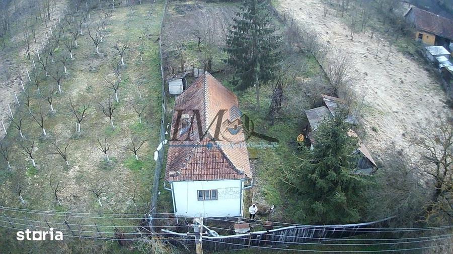 Casă cu 3 camere cu Teren 1390 Mp în Tilișca
