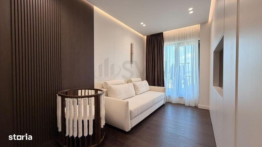 Apartament cu 4 camere în Central — fotografia 1